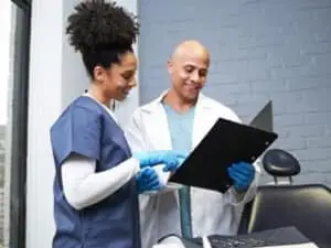 Managing Patient Records and HIPAA Compliance: A Dental Assistant’s Guide